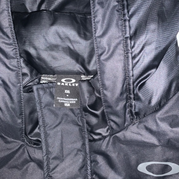 Oakley Jacket - Picture 4 of 5